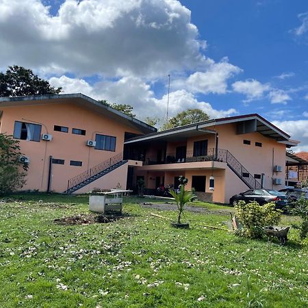 Sky Hostel La Fortuna Exterior foto